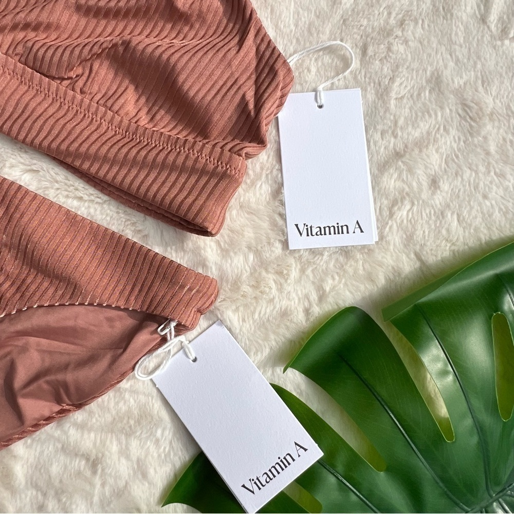 Vitamin A Ribbed Pink Sands Shimmer Bikini NWT M Sienna Scoop Top Midori Bottom - Picture 6 of 8
